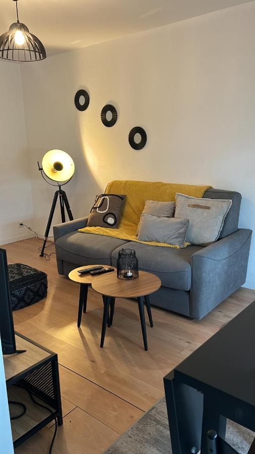 Bienvenue Chez Vous Tres Calme Et En Plein Centre Mantes-la-Jolie Exterior foto